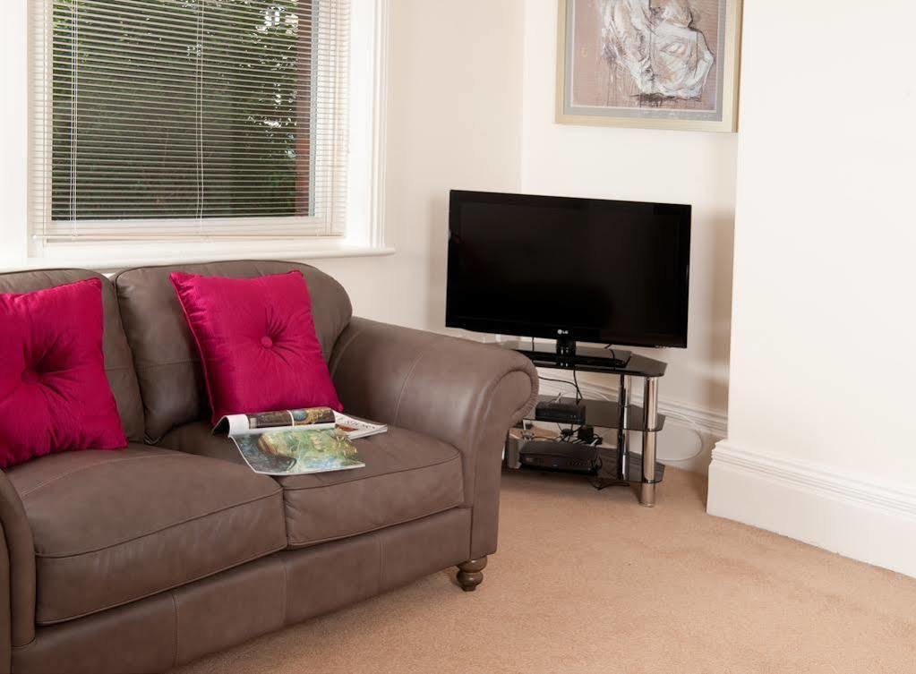Harrogate Serviced Apartments Экстерьер фото